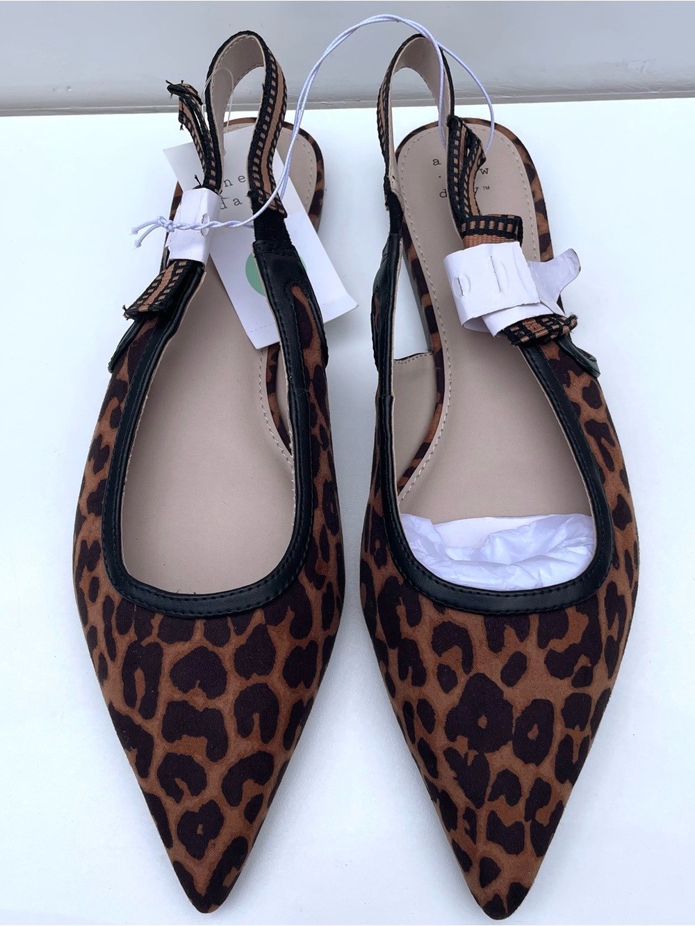 A new day Leopard Print Pointed Slingback Flats. Size 8.5. NWT